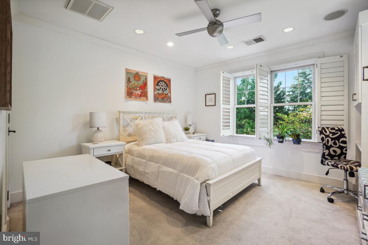 GLEN MAR PARK - Residential