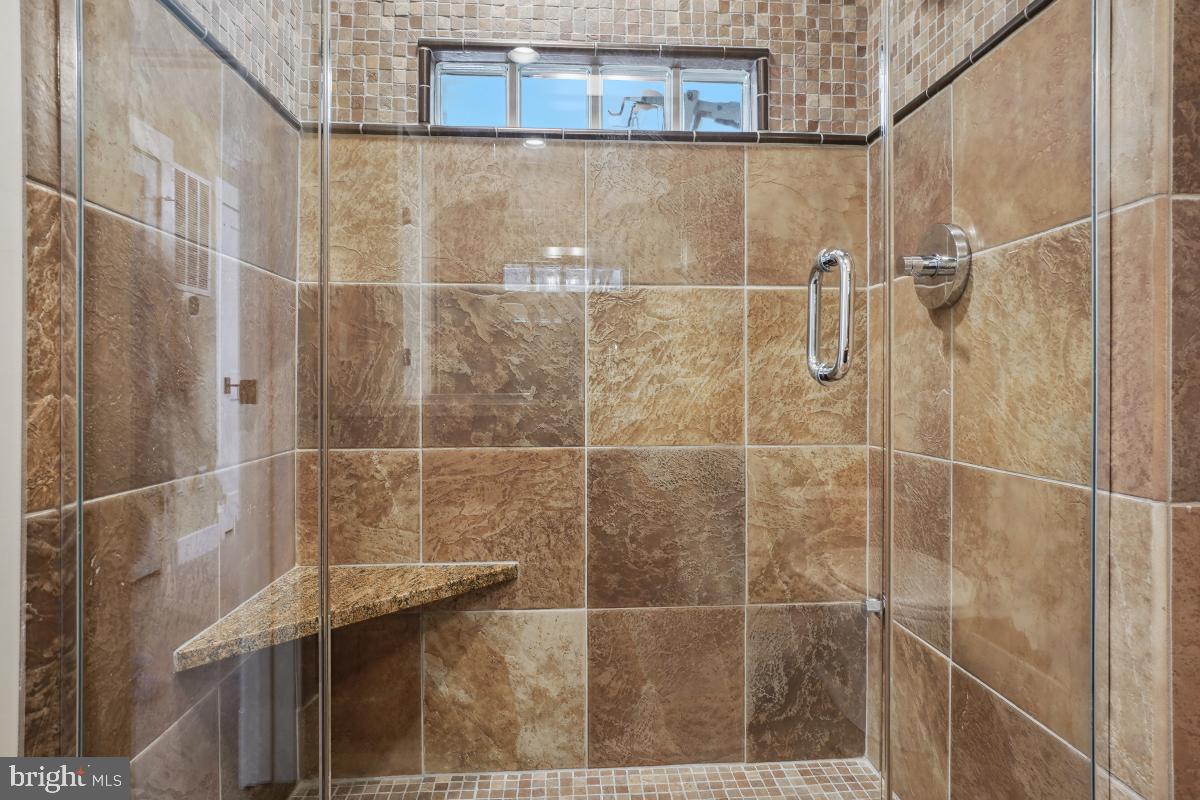 GLEN MAR PARK - Residential