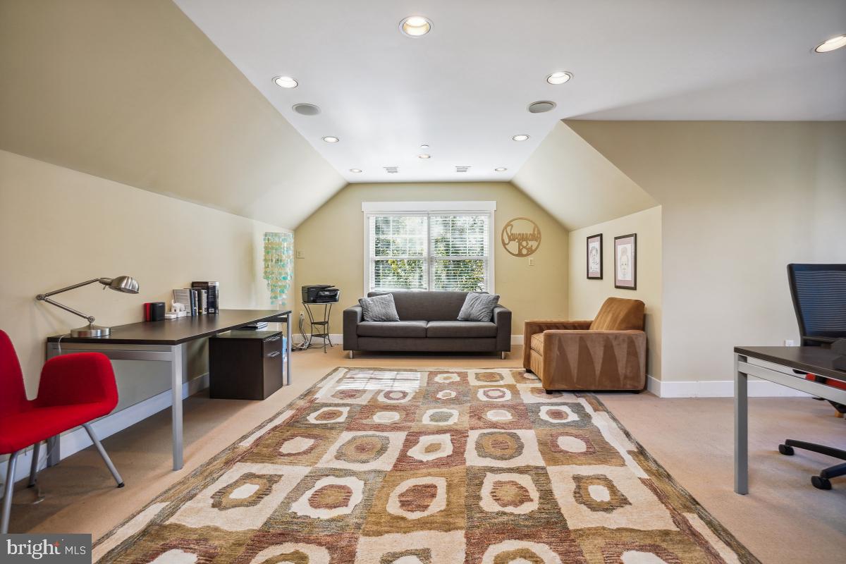 GLEN MAR PARK - Residential