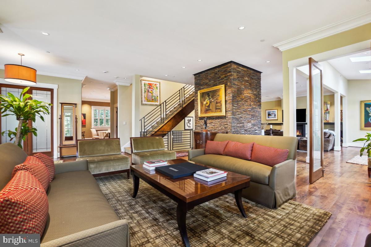 GLEN MAR PARK - Residential