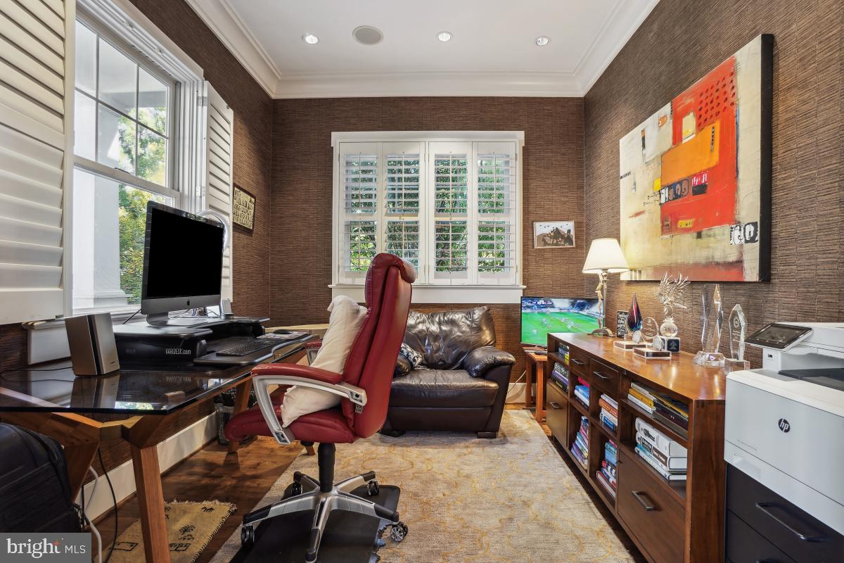 GLEN MAR PARK - Residential