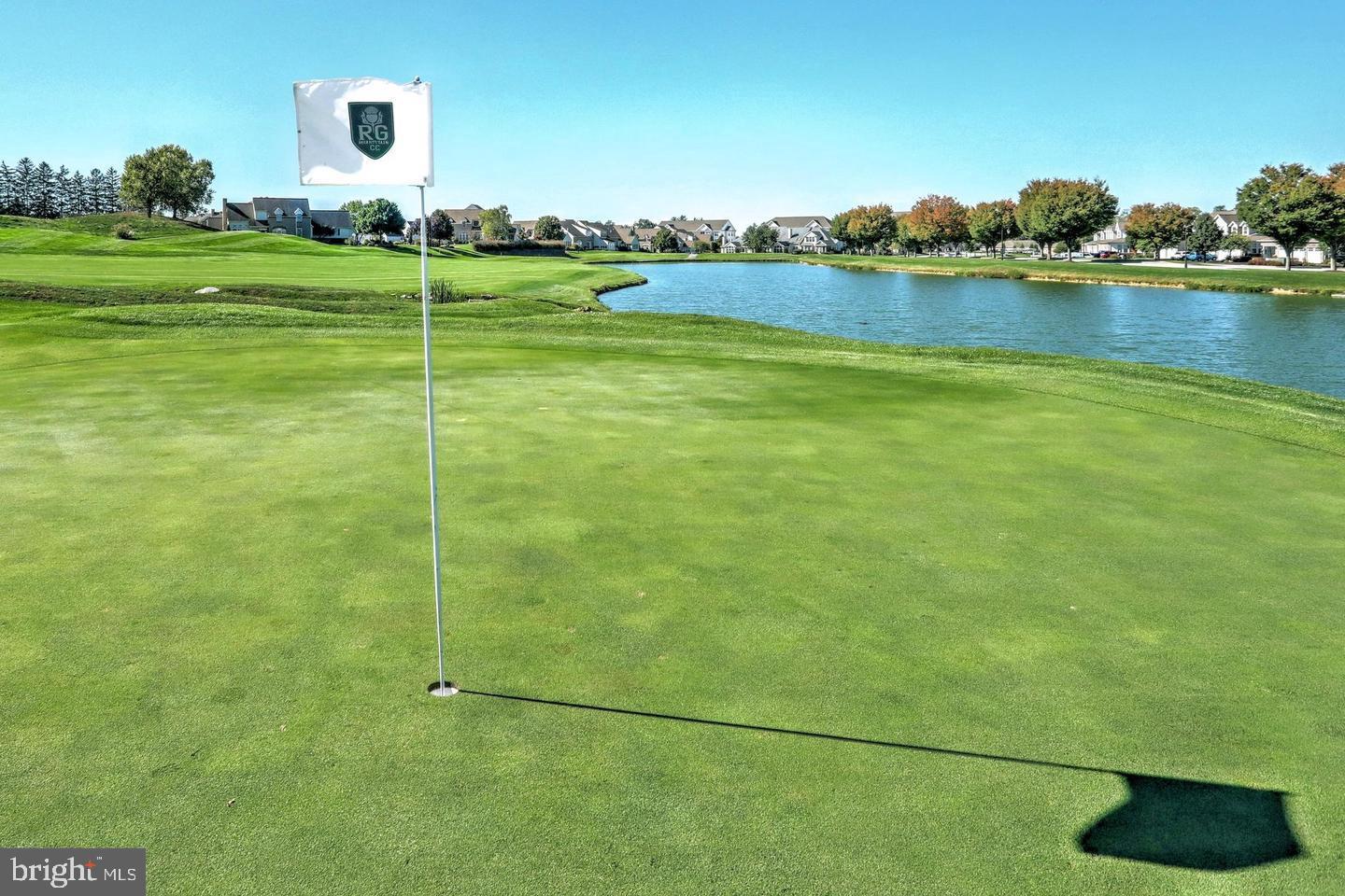 REGENTS GLEN VILLAS - Residential