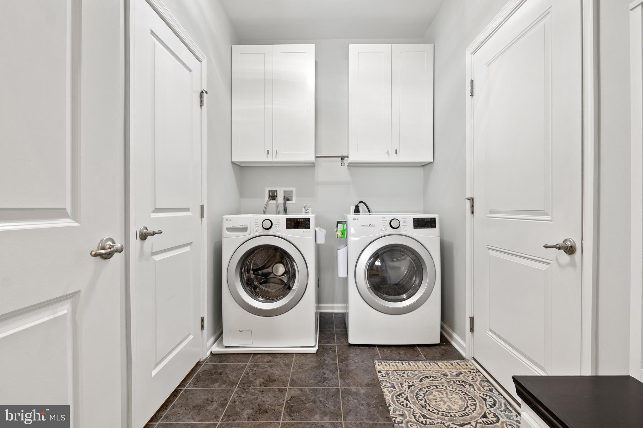 REGENTS GLEN VILLAS - Residential