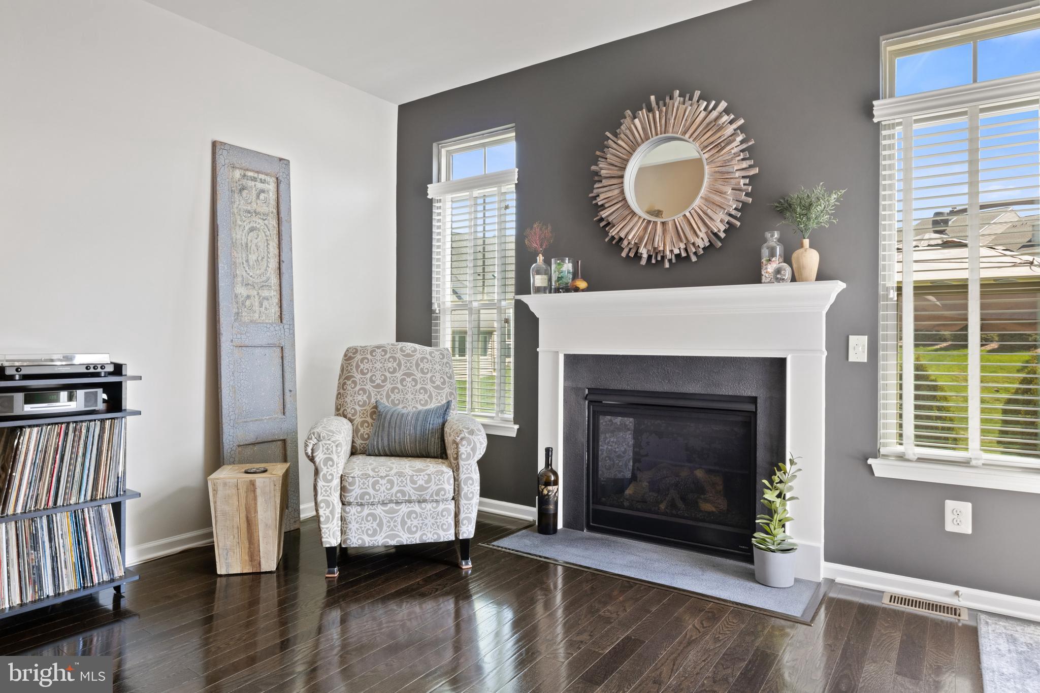 REGENTS GLEN VILLAS - Residential