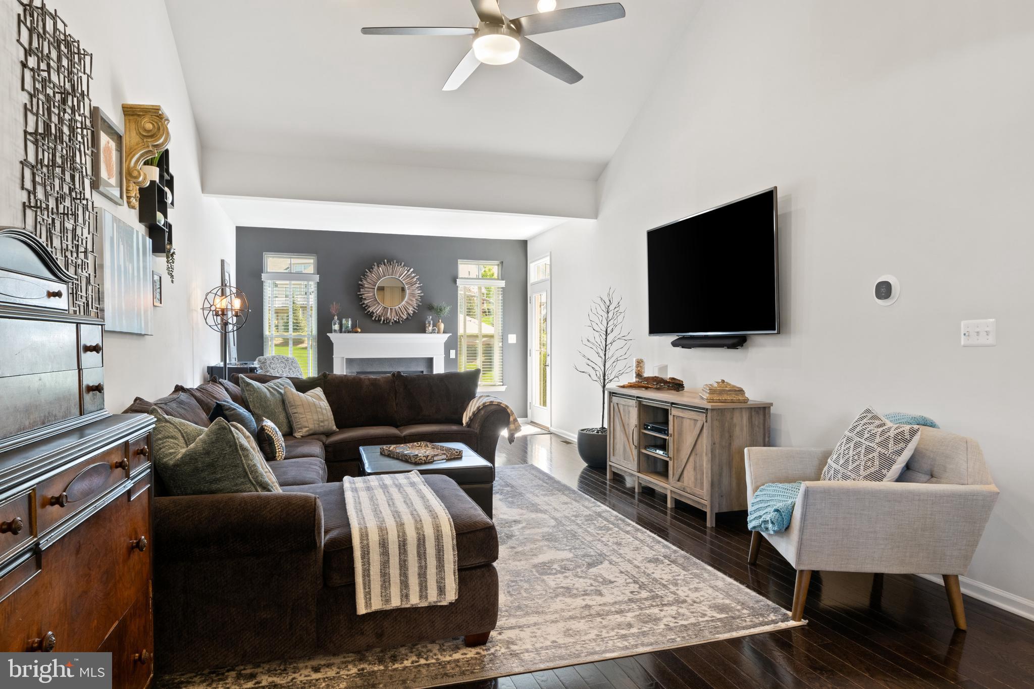 REGENTS GLEN VILLAS - Residential