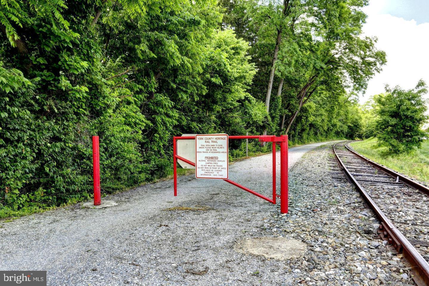 REGENTS GLEN VILLAS - Residential