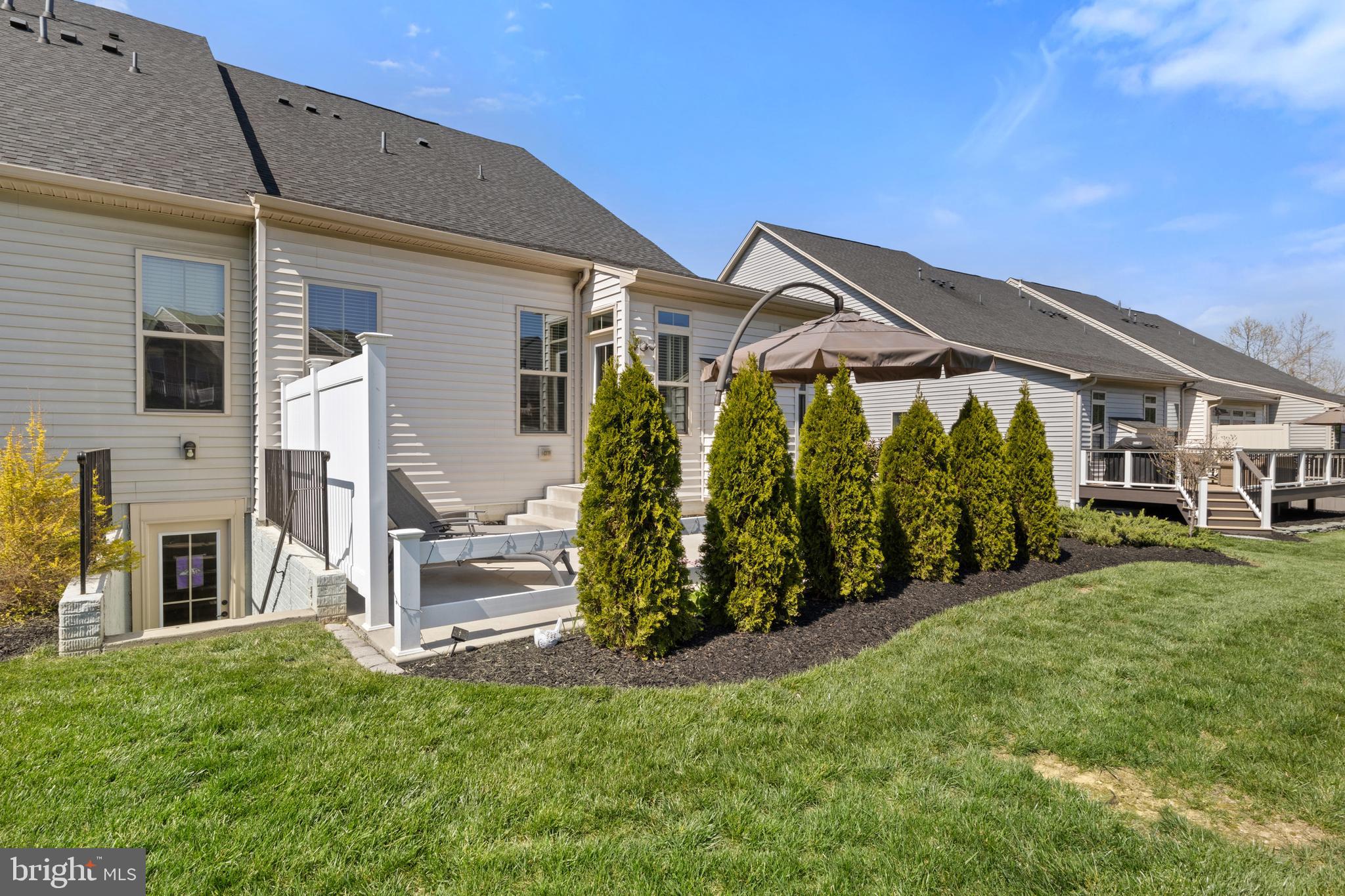 REGENTS GLEN VILLAS - Residential