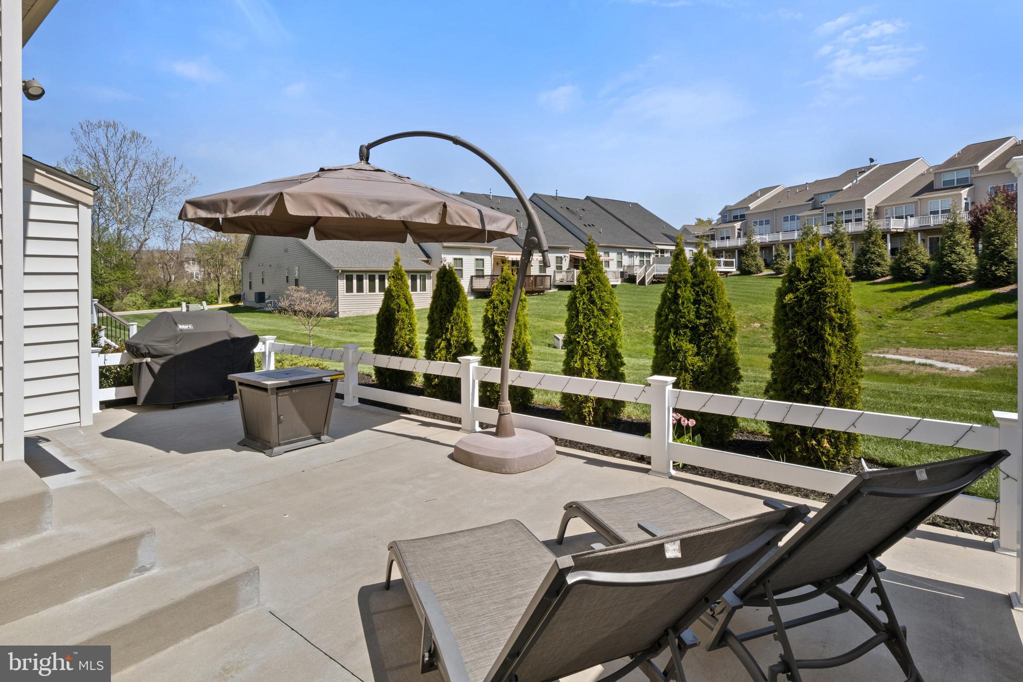 REGENTS GLEN VILLAS - Residential