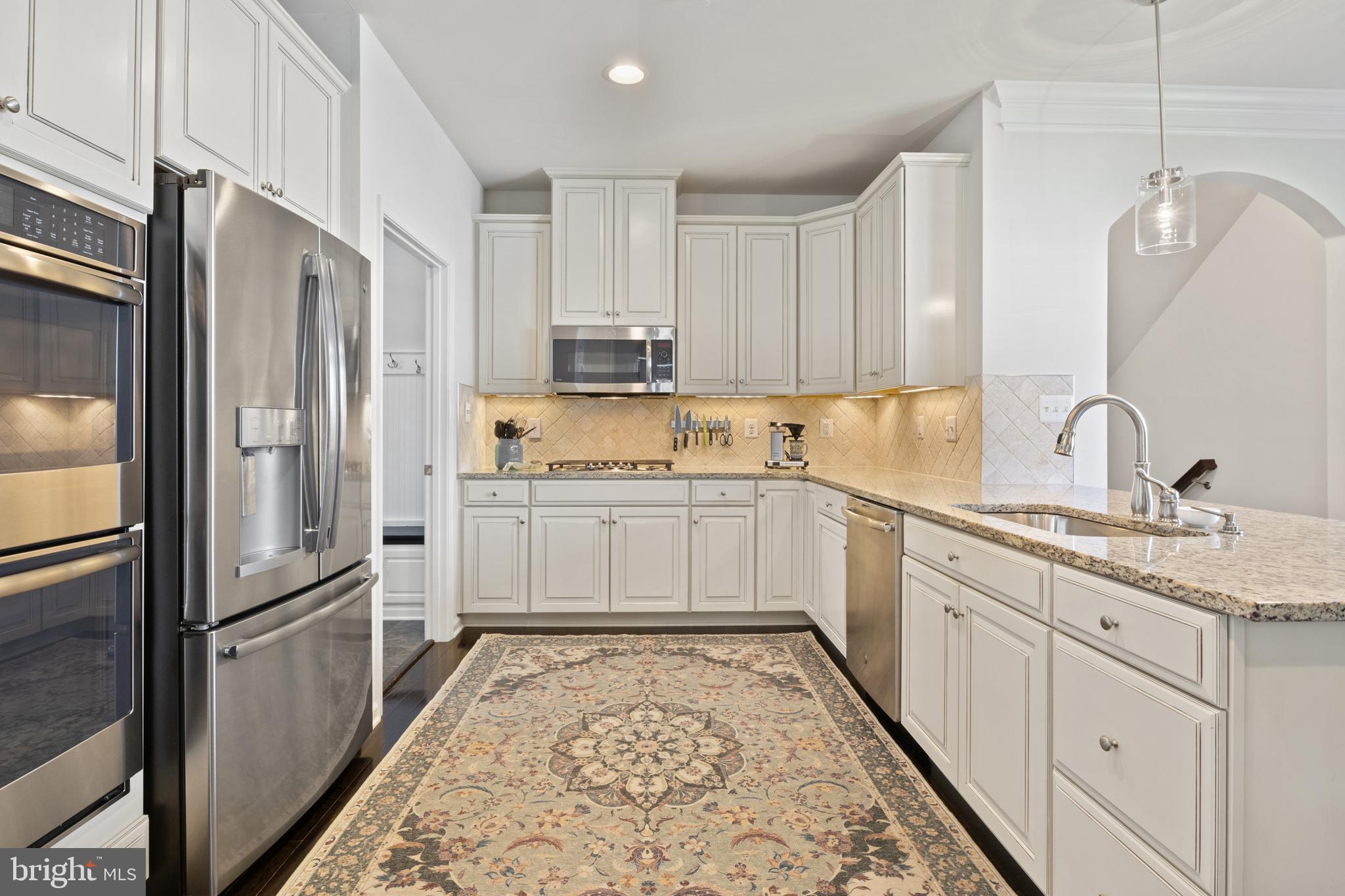 REGENTS GLEN VILLAS - Residential