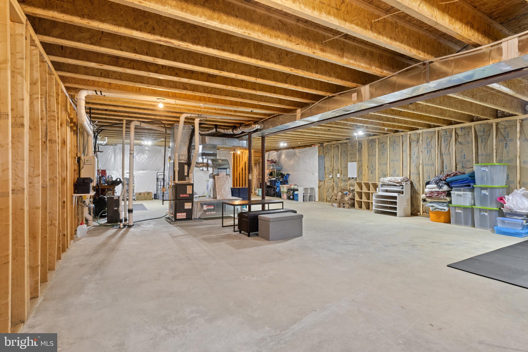 REGENTS GLEN VILLAS - Residential