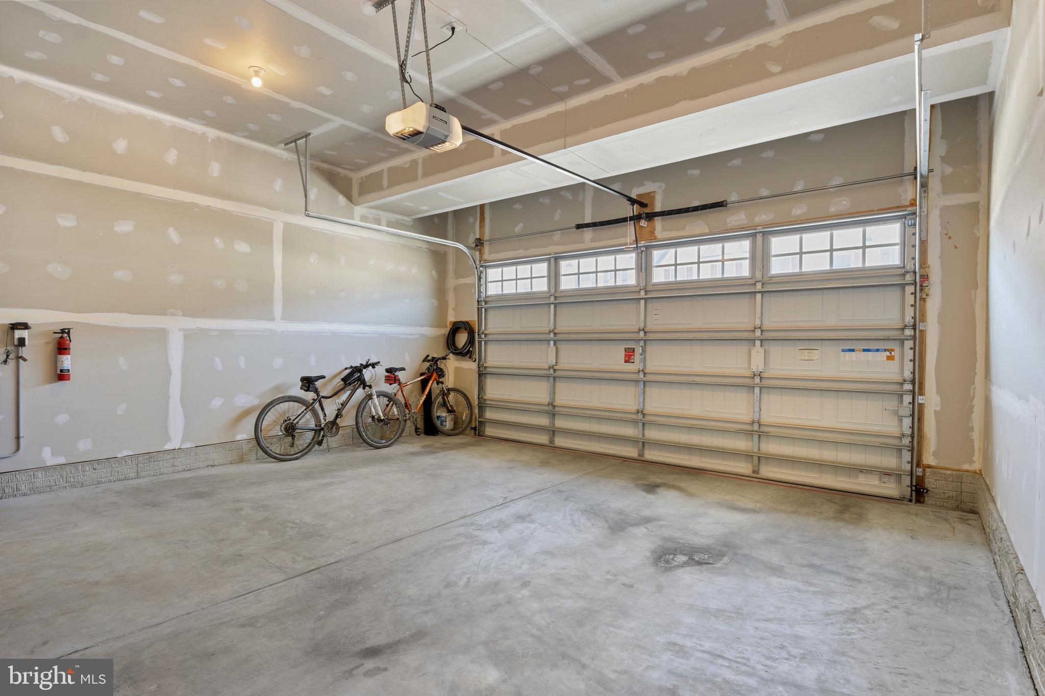 REGENTS GLEN VILLAS - Residential