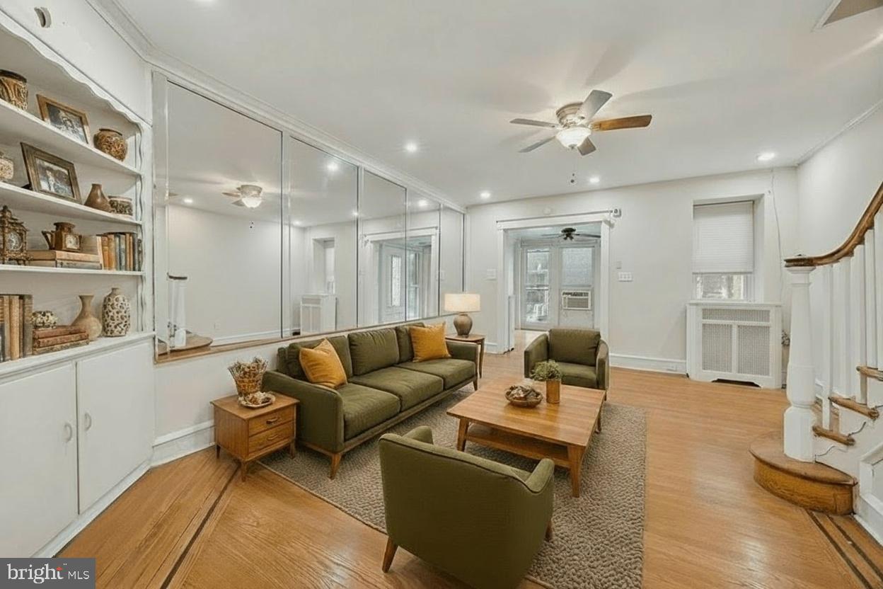 WALNUT HILL - Residential Lease