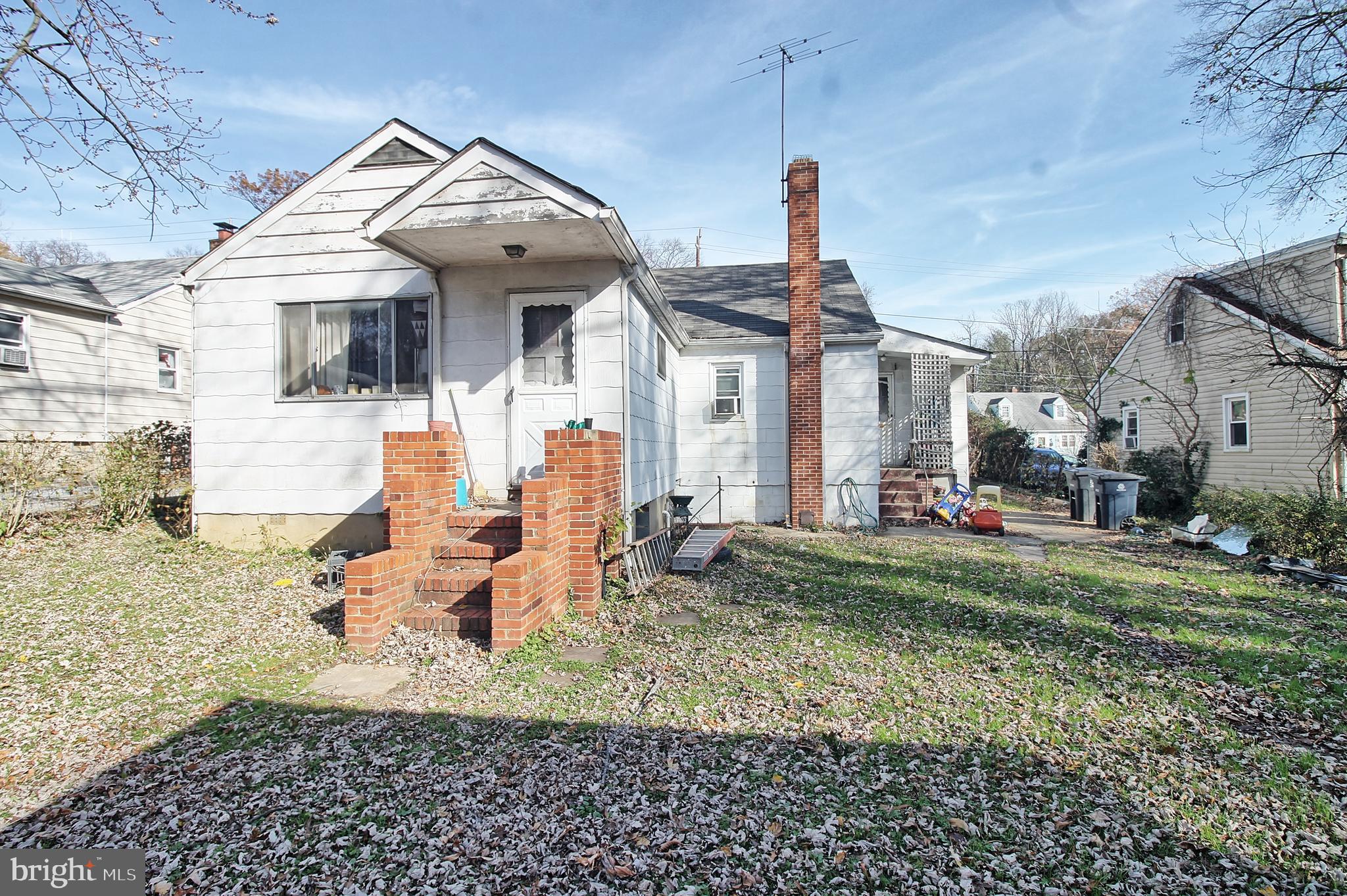 WEST LANHAM HILLS - Residential