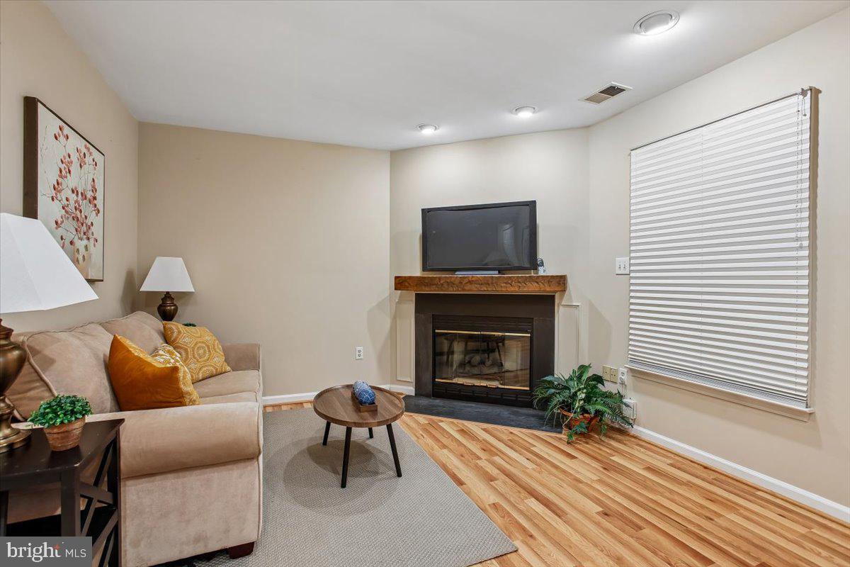 FALLSTONE - Residential
