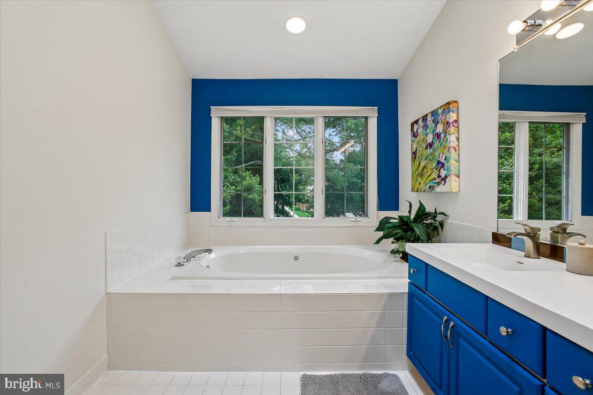 FALLSTONE - Residential