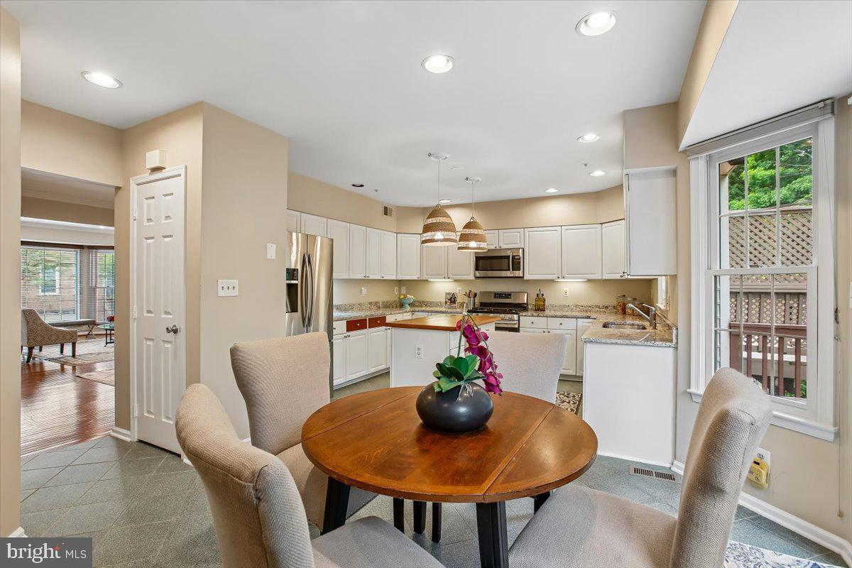 FALLSTONE - Residential