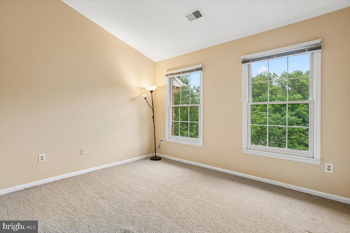 FALLSTONE - Residential