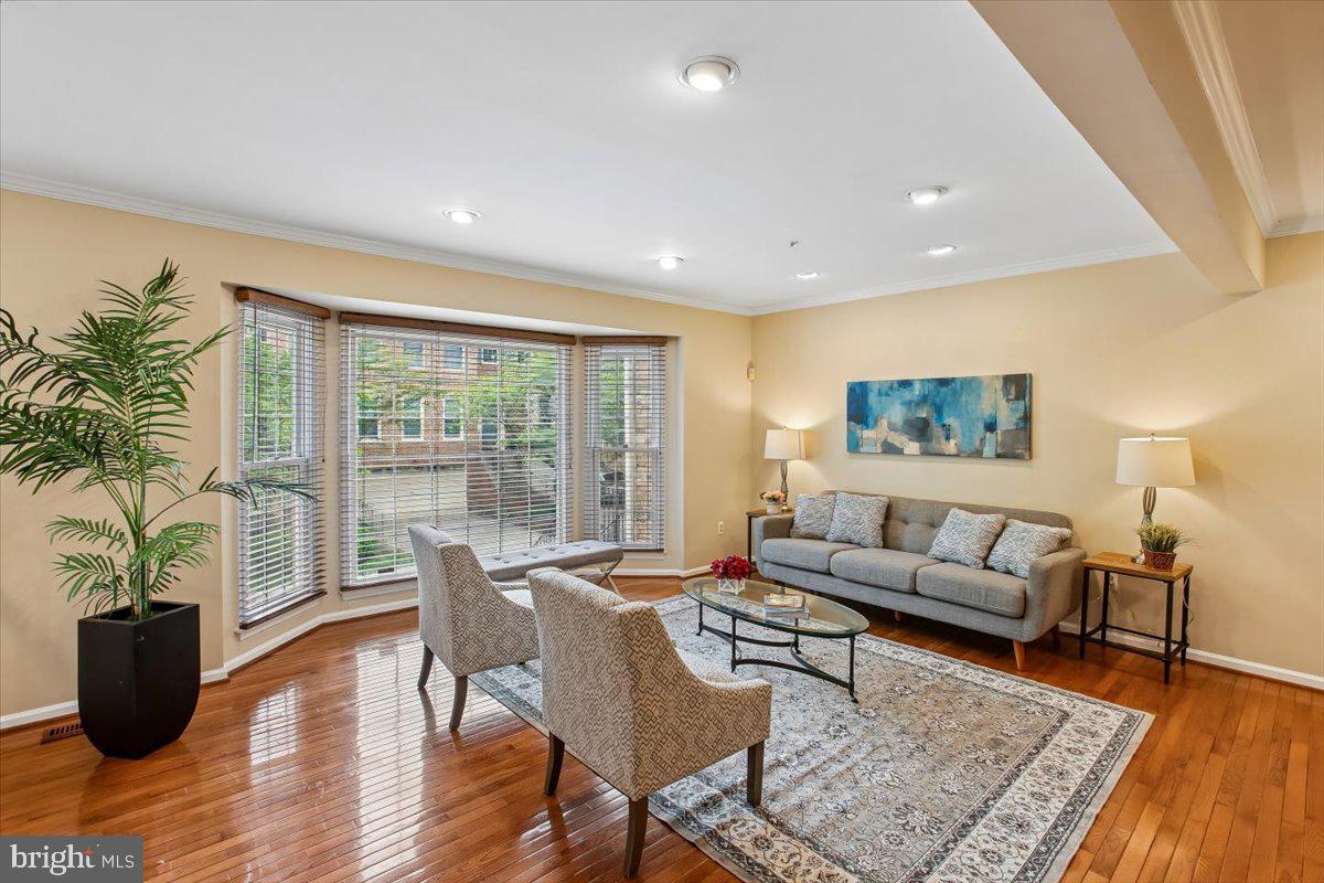 FALLSTONE - Residential