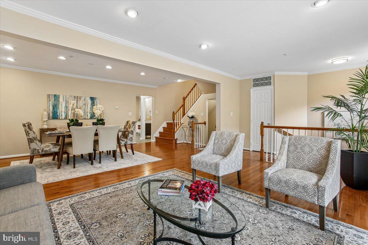 FALLSTONE - Residential