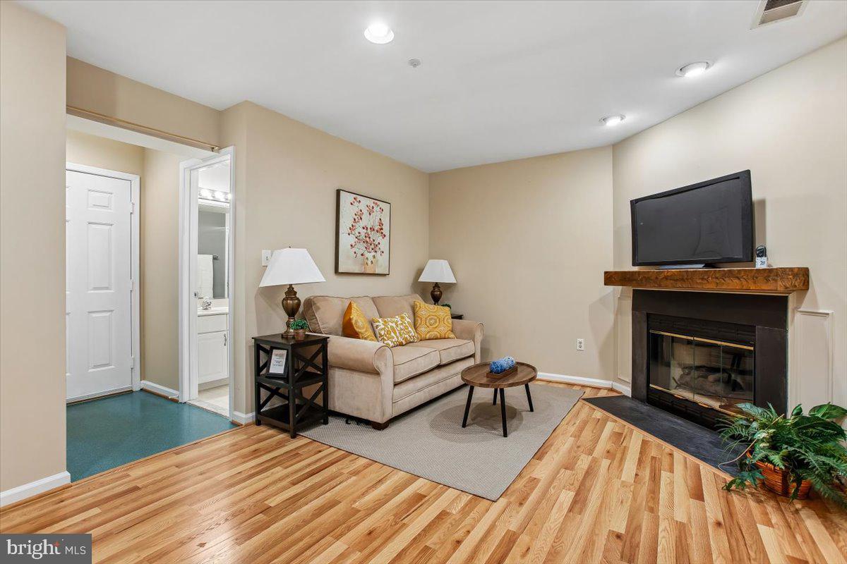 FALLSTONE - Residential