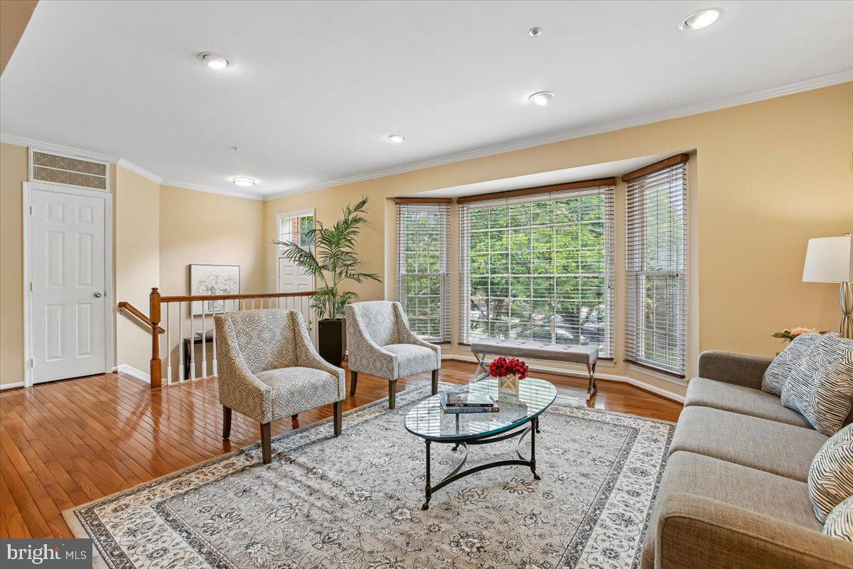 FALLSTONE - Residential