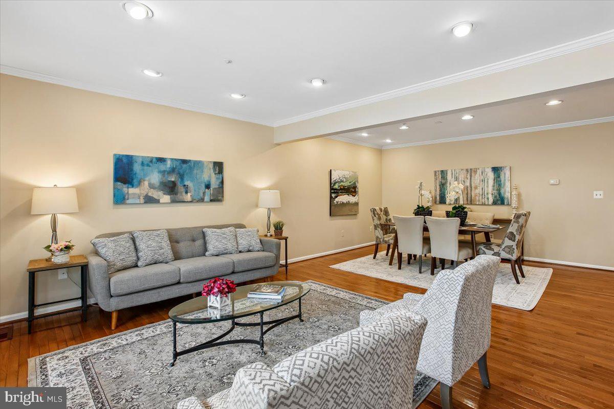 FALLSTONE - Residential