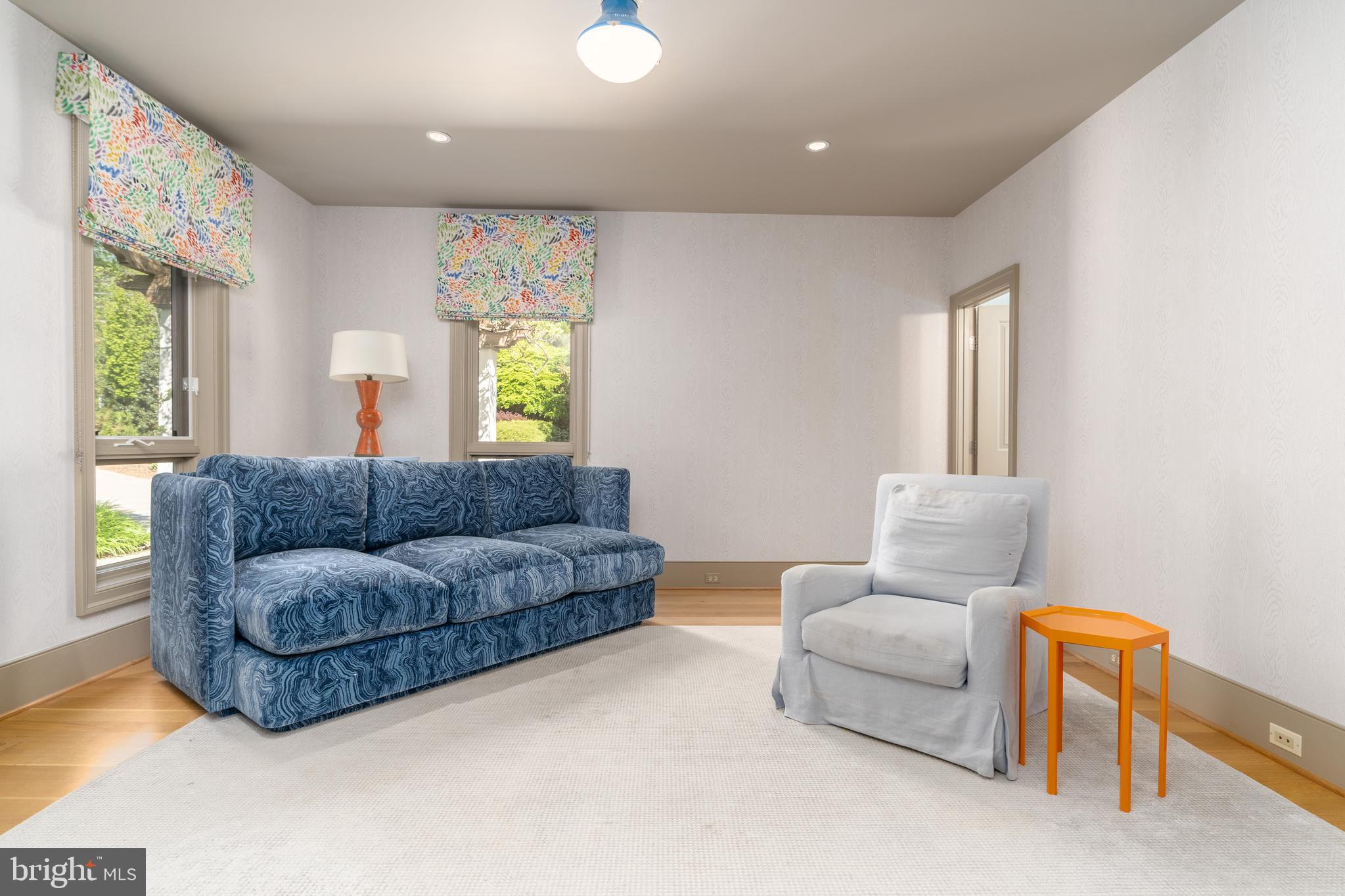 CHESTERBROOK WOODS - Residential