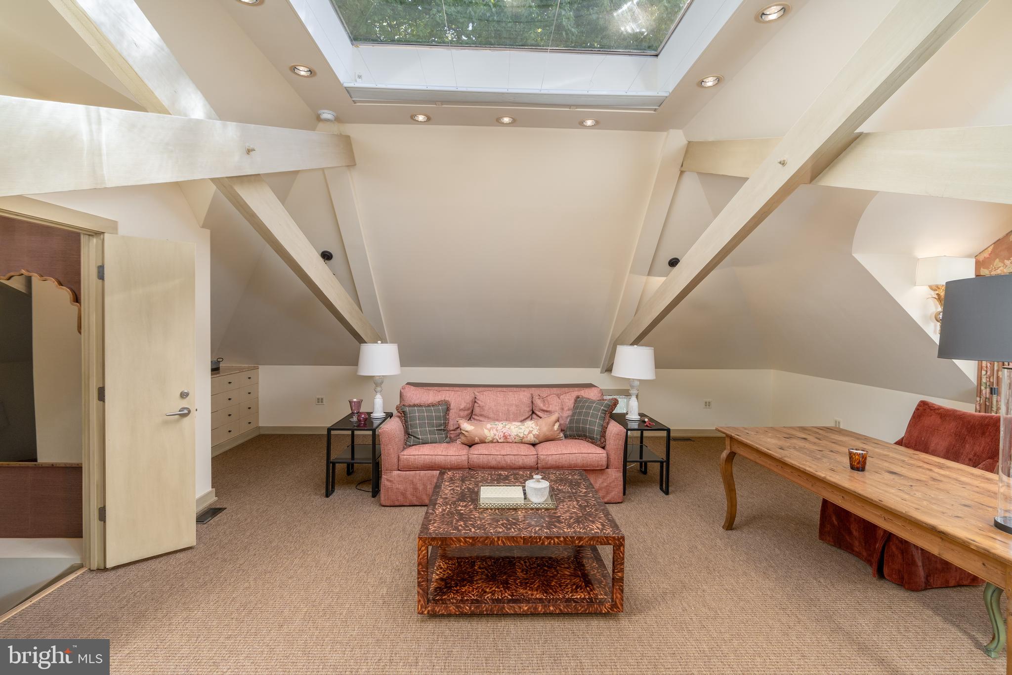 CHESTERBROOK WOODS - Residential