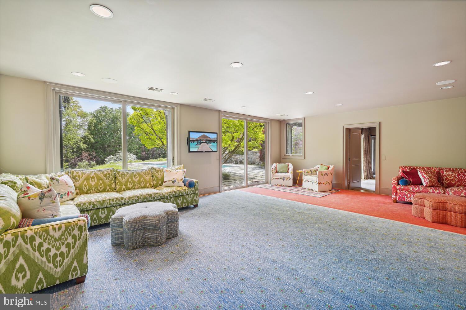 CHESTERBROOK WOODS - Residential