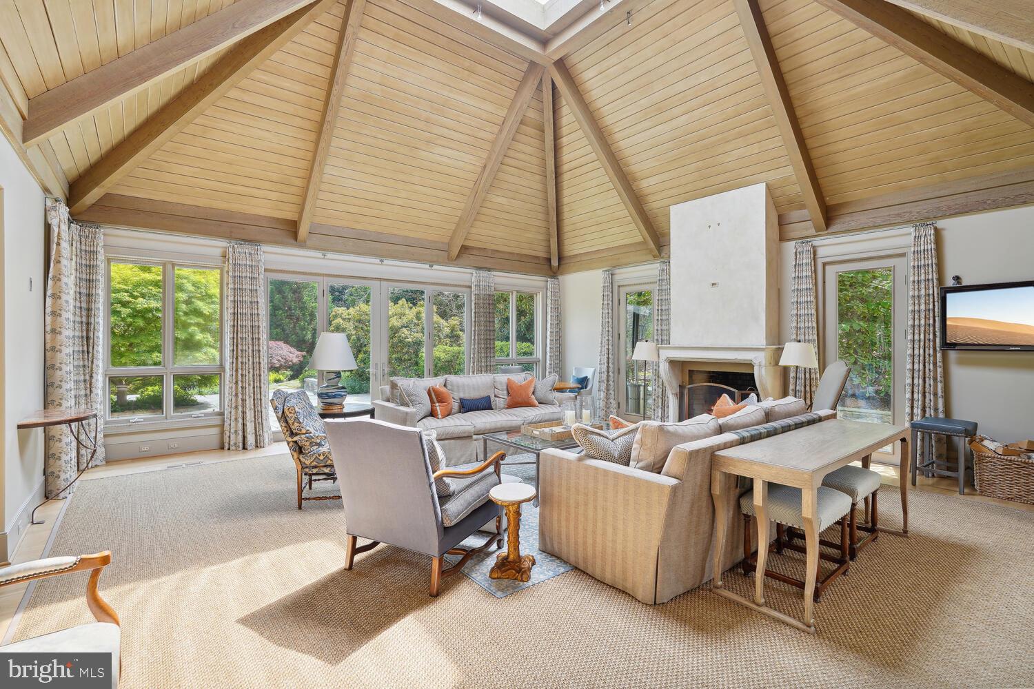 CHESTERBROOK WOODS - Residential