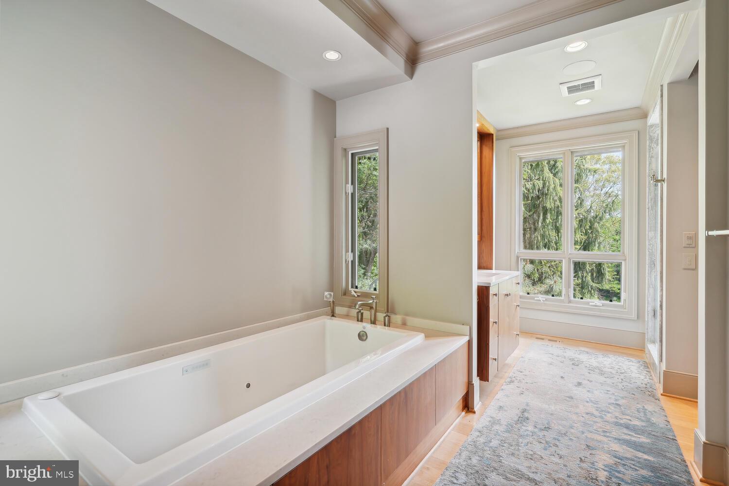 CHESTERBROOK WOODS - Residential