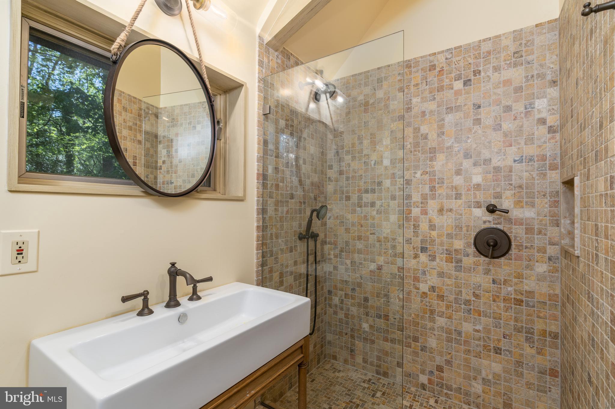 CHESTERBROOK WOODS - Residential