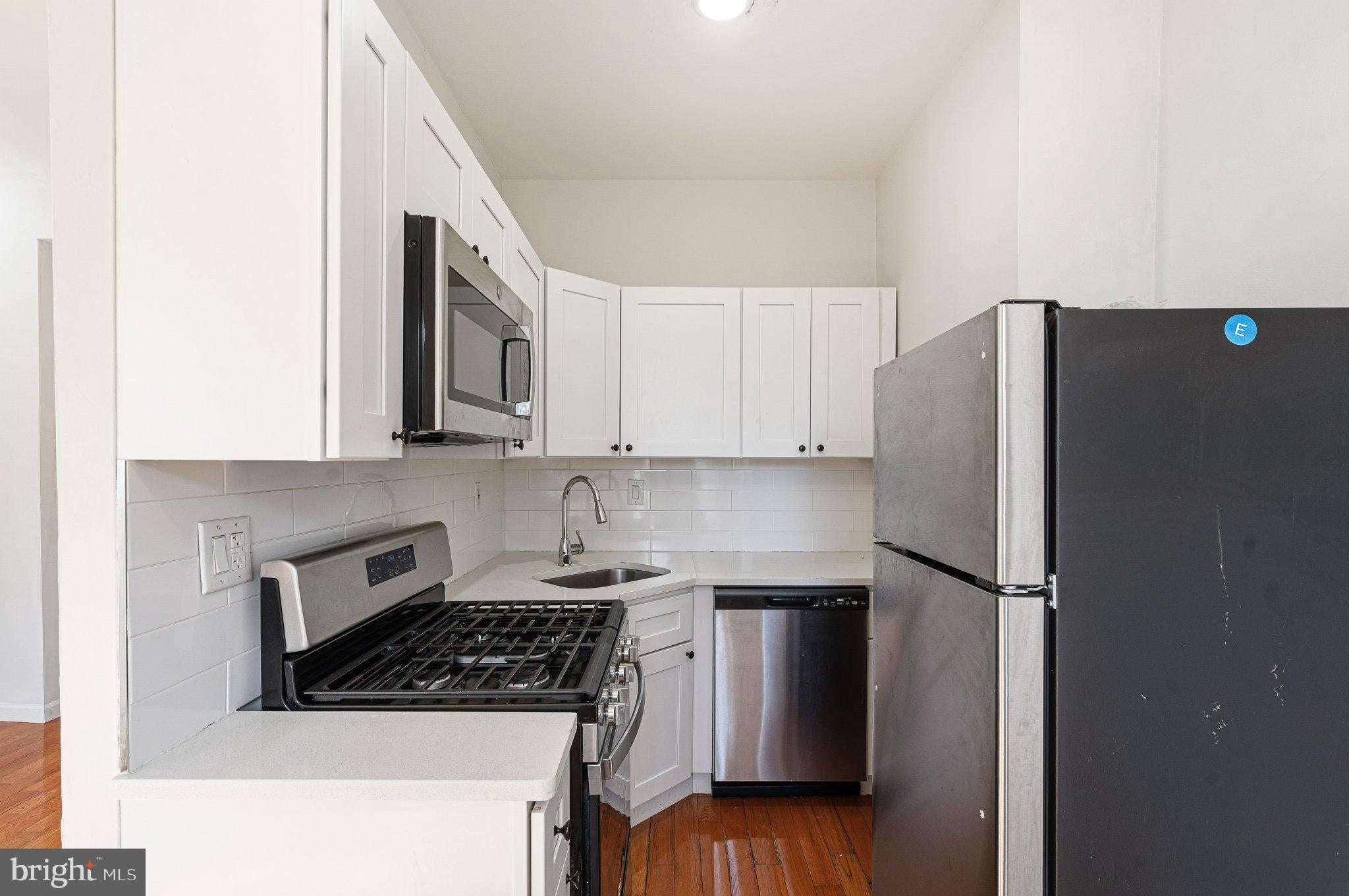 1917 SPRING GARDEN STREET 5
