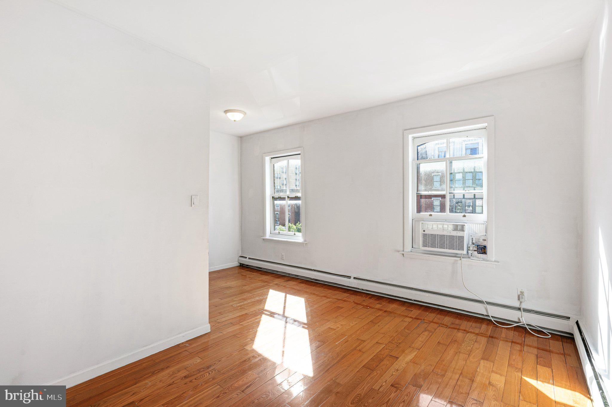 1917 SPRING GARDEN STREET 5