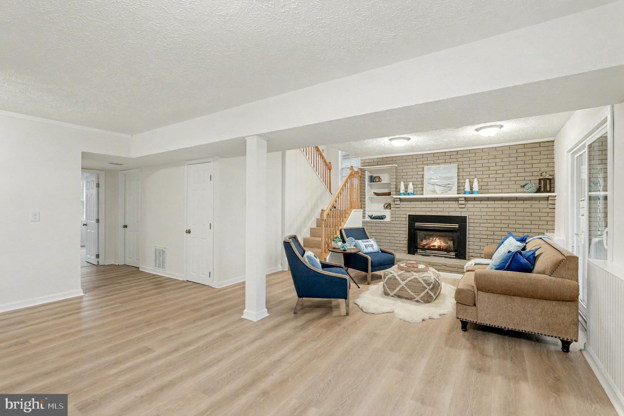 LAKE OF THE WOODS - Residential