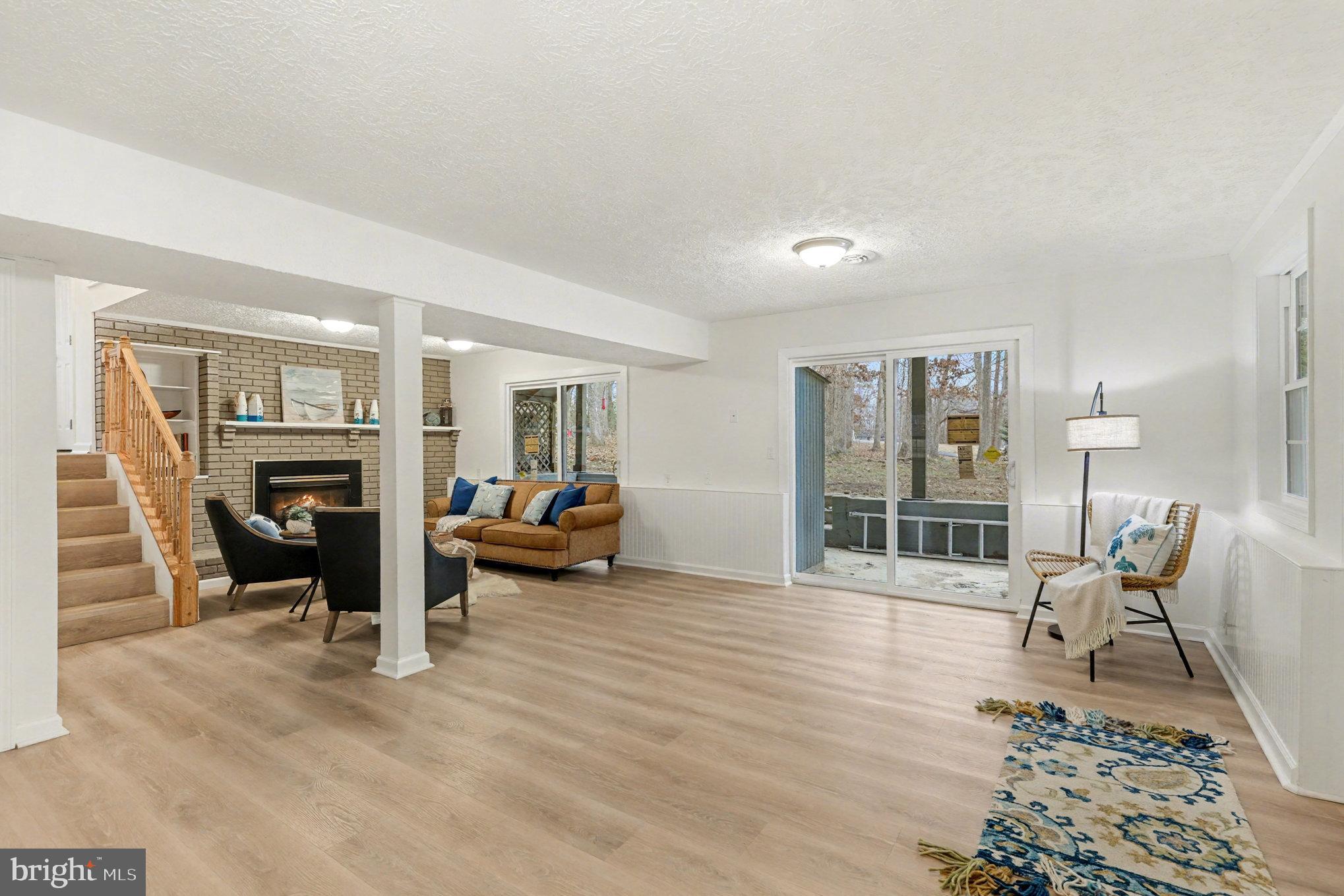 LAKE OF THE WOODS - Residential