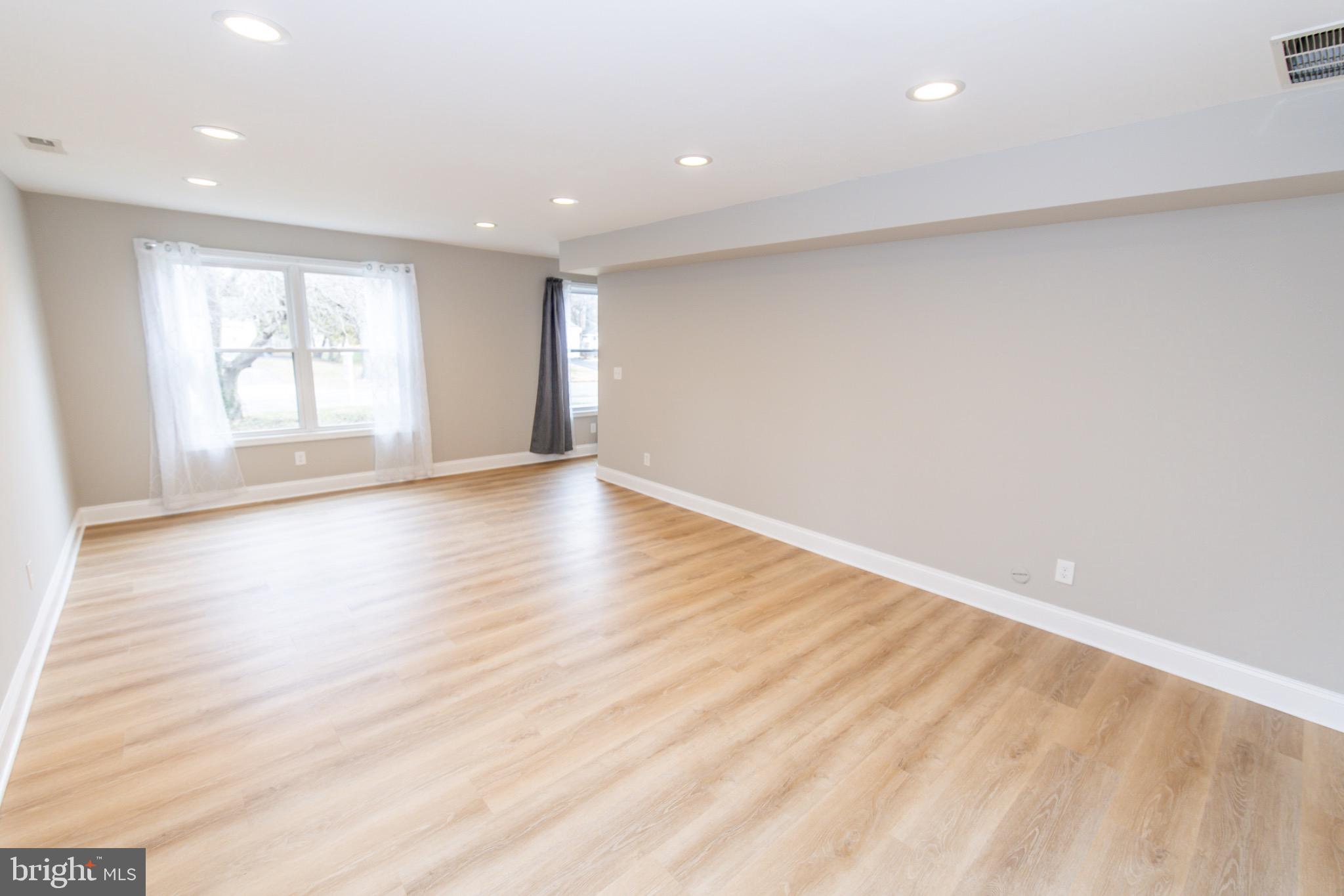 MEADOWBROOK AT BELAIR - Residential