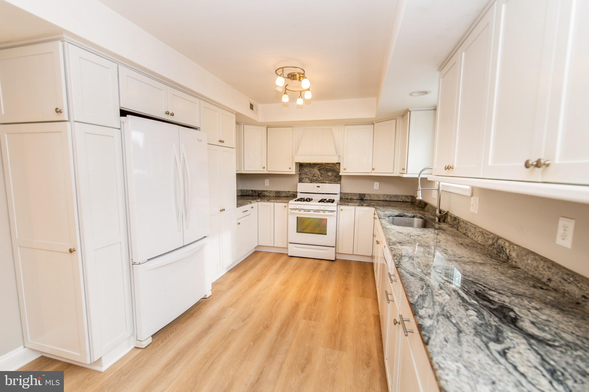 MEADOWBROOK AT BELAIR - Residential