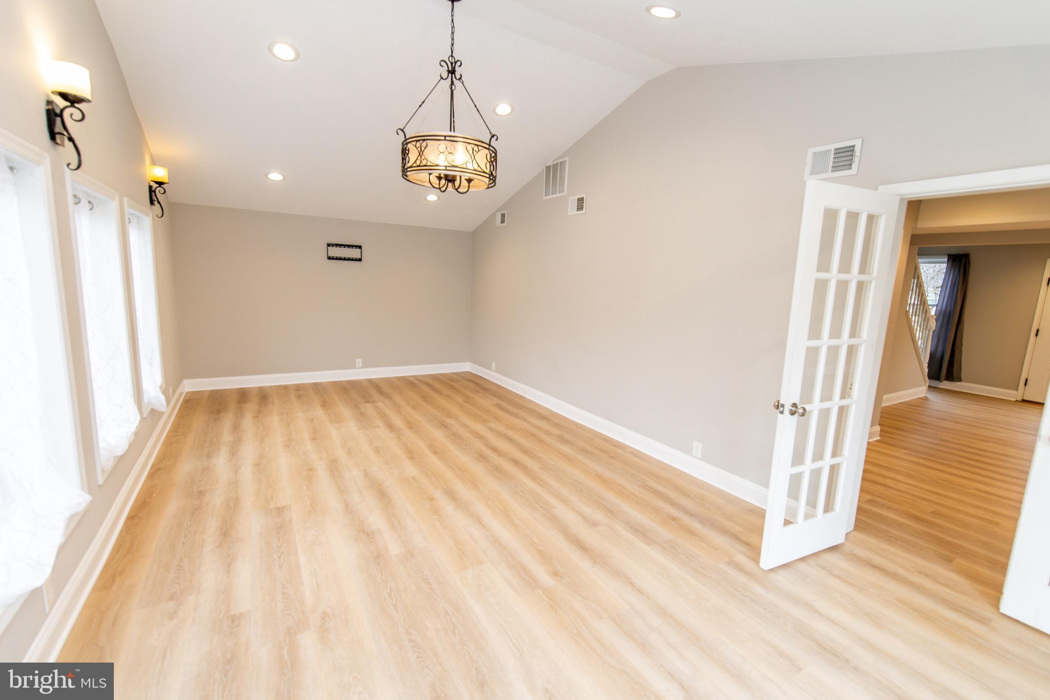 MEADOWBROOK AT BELAIR - Residential