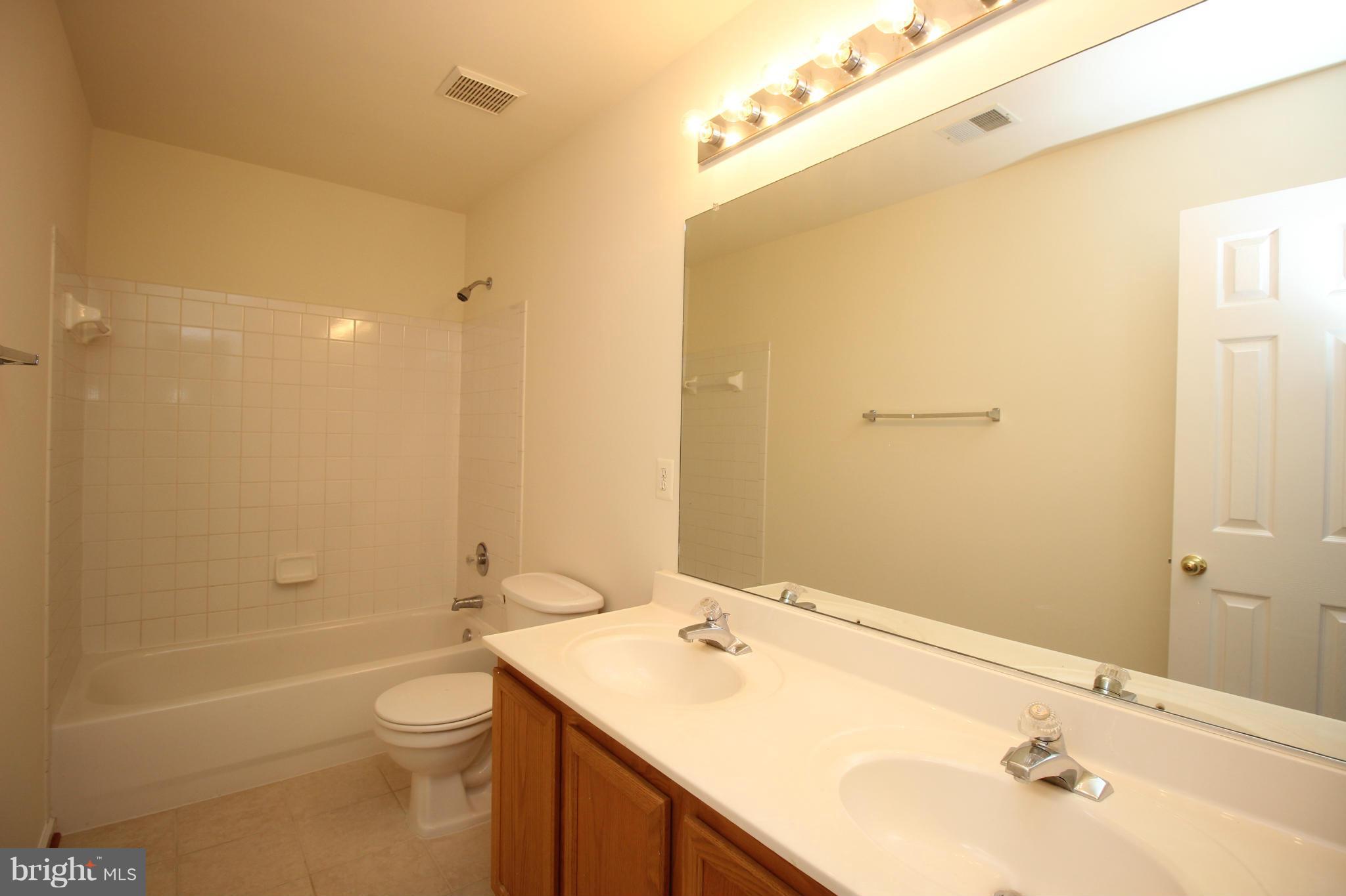 SYCAMORE HILL - Residential