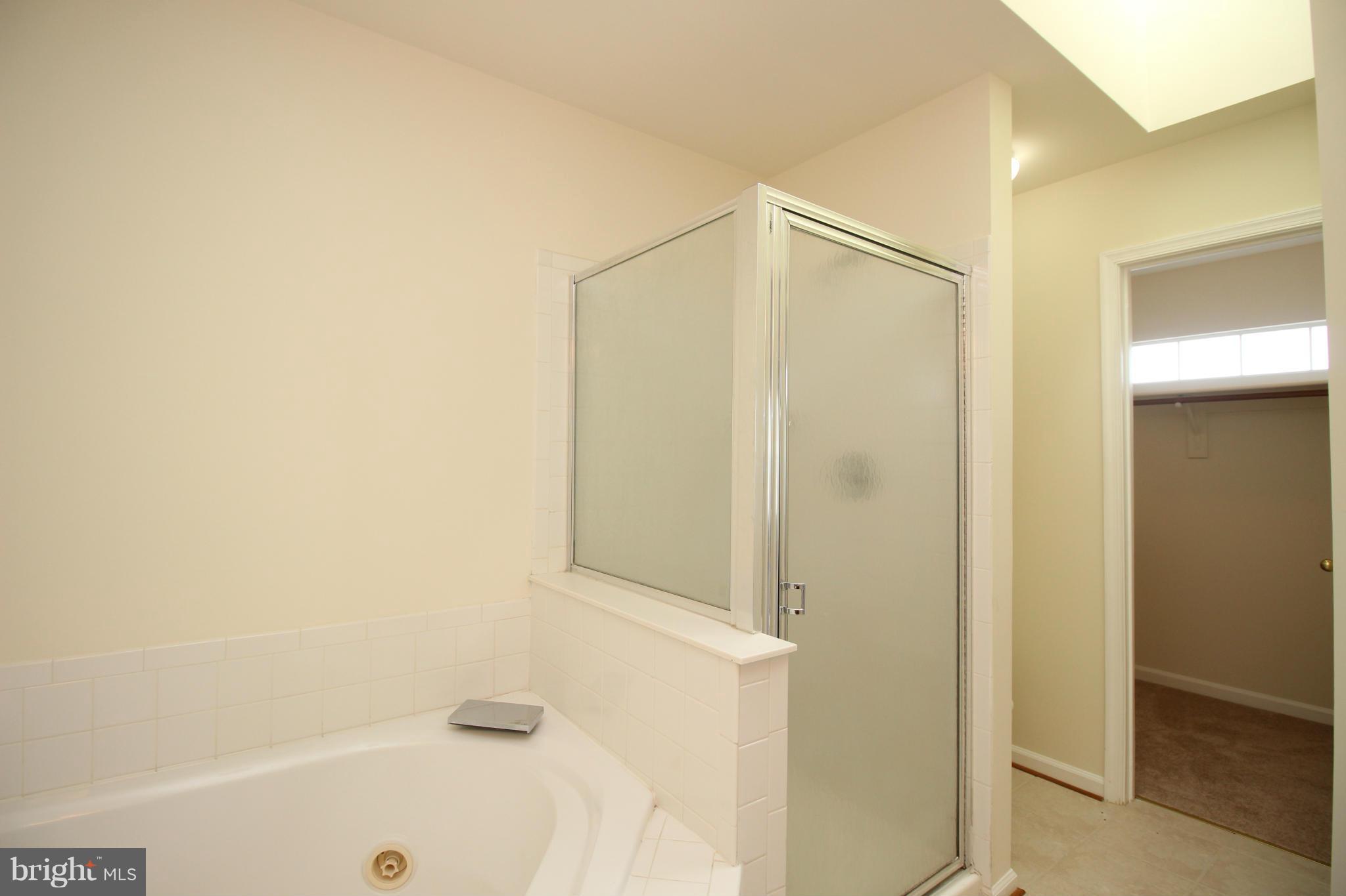 SYCAMORE HILL - Residential