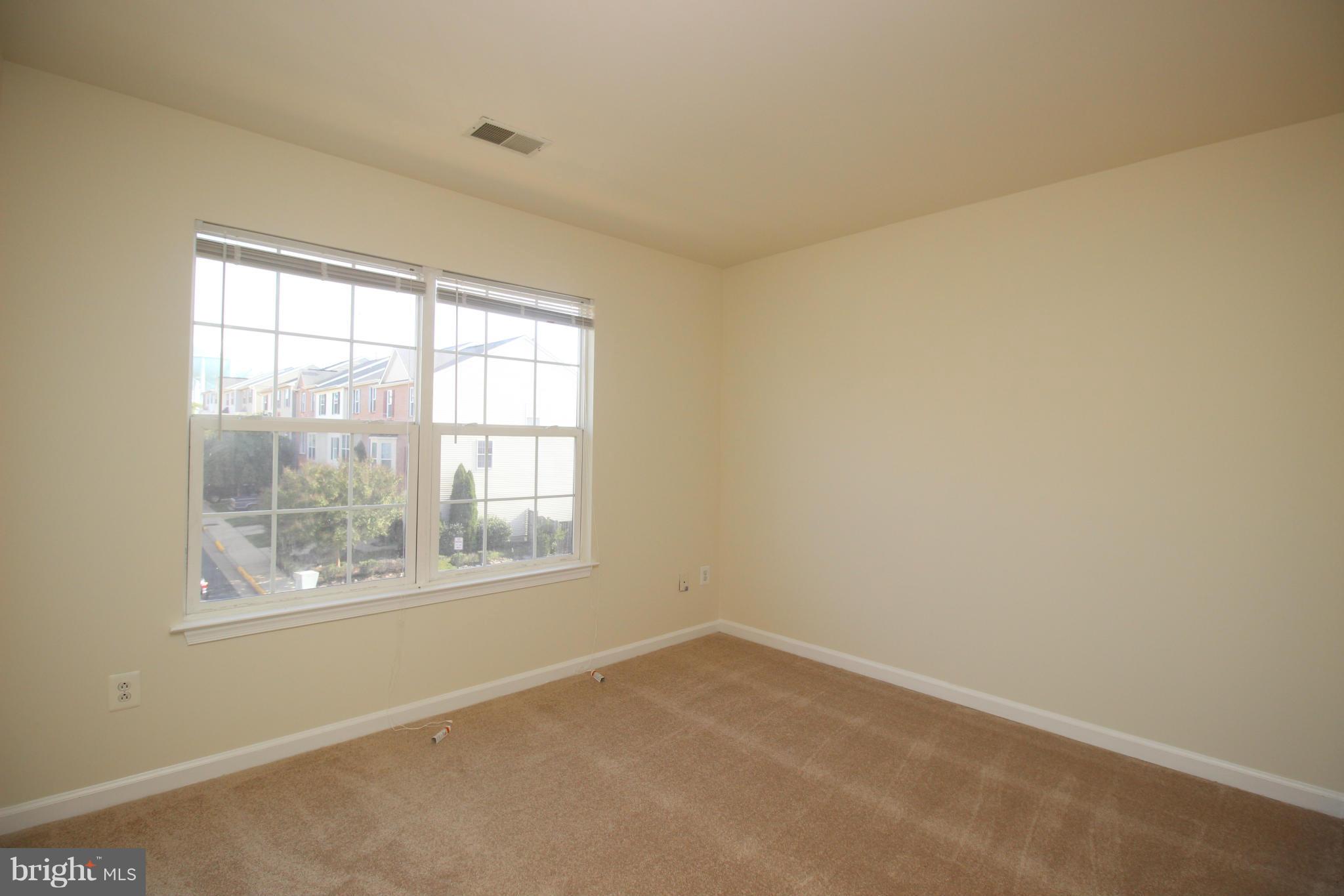 SYCAMORE HILL - Residential