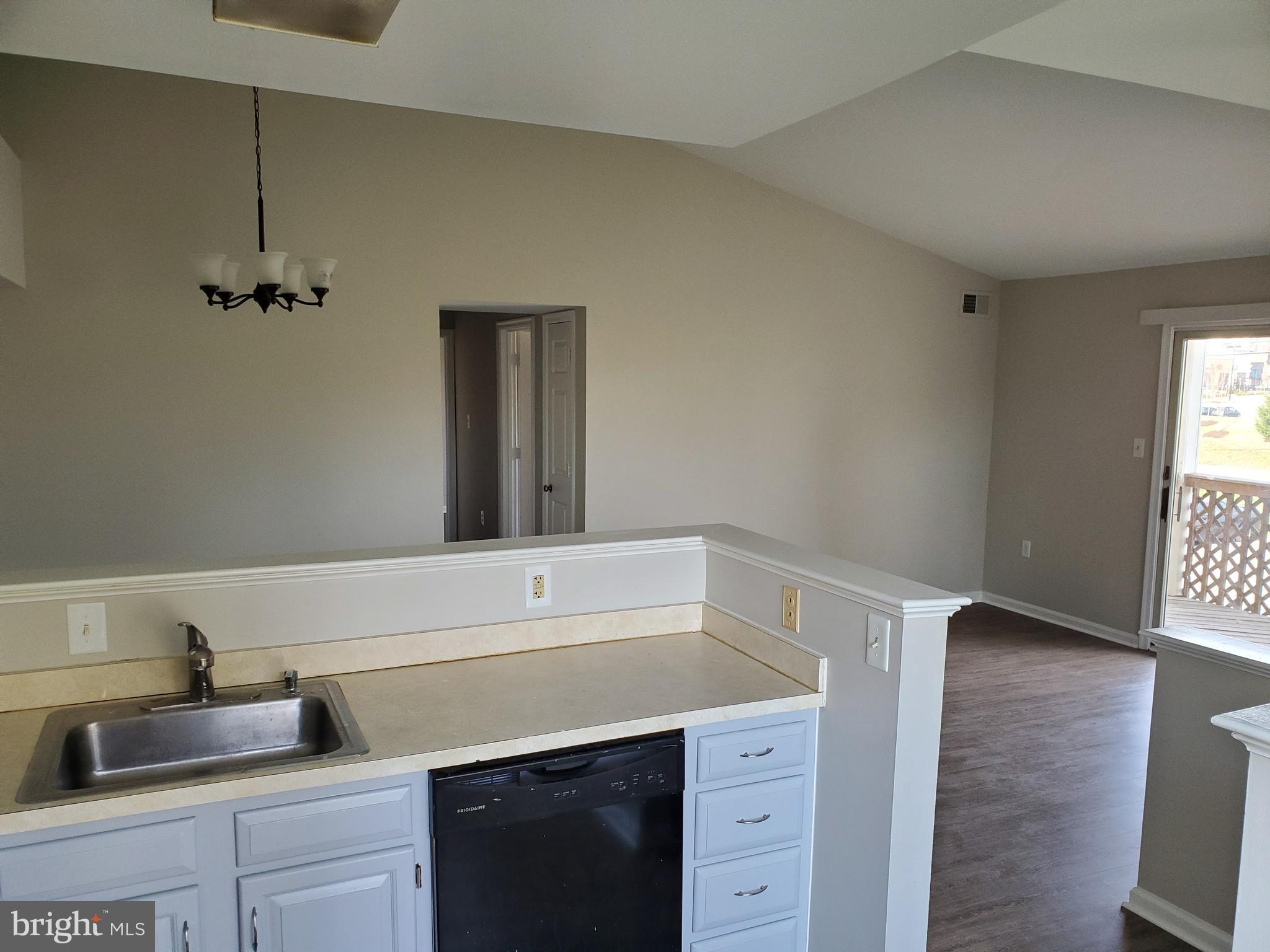 7882 WAVERLEY MILL COURT