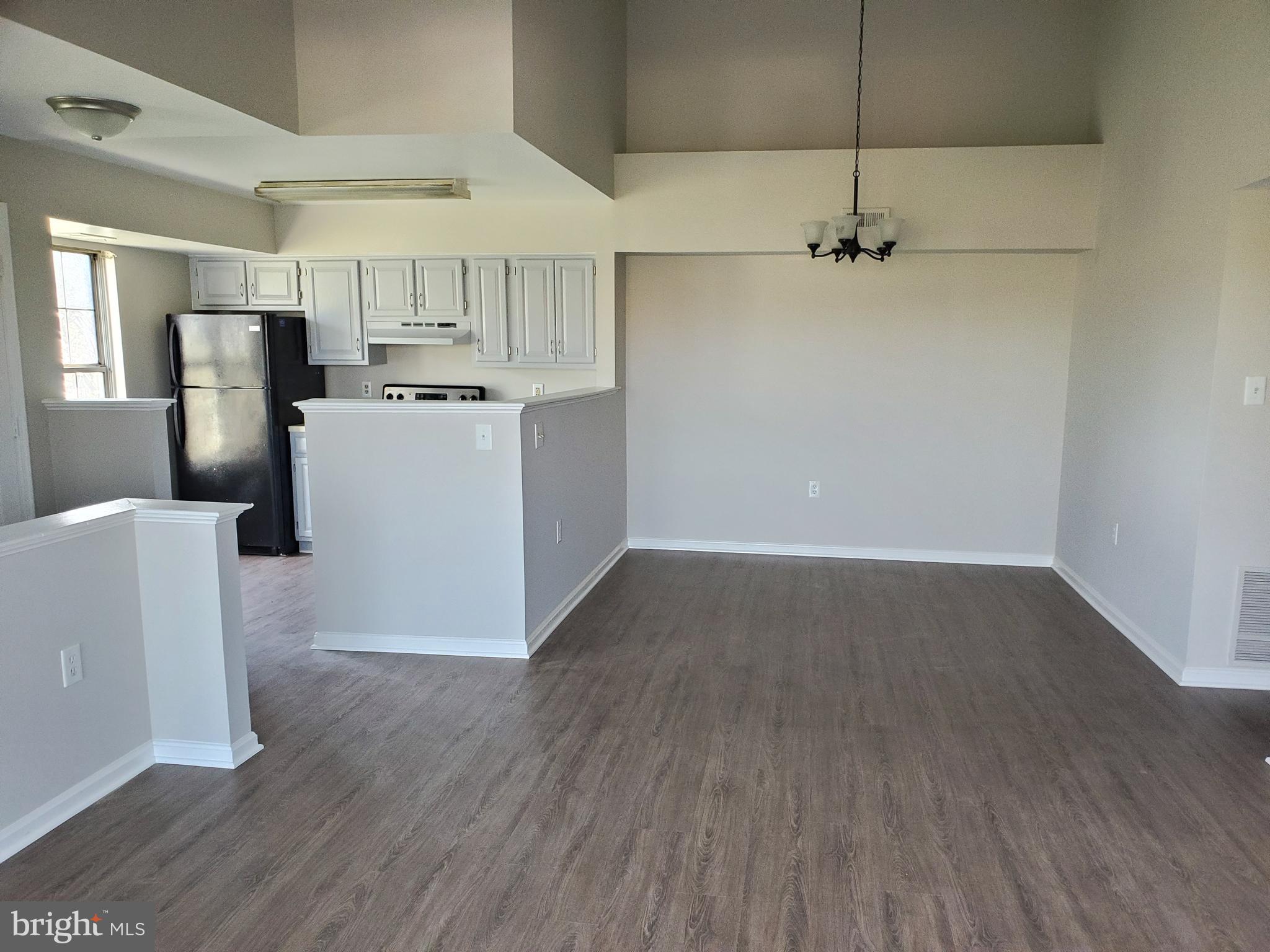 7882 WAVERLEY MILL COURT