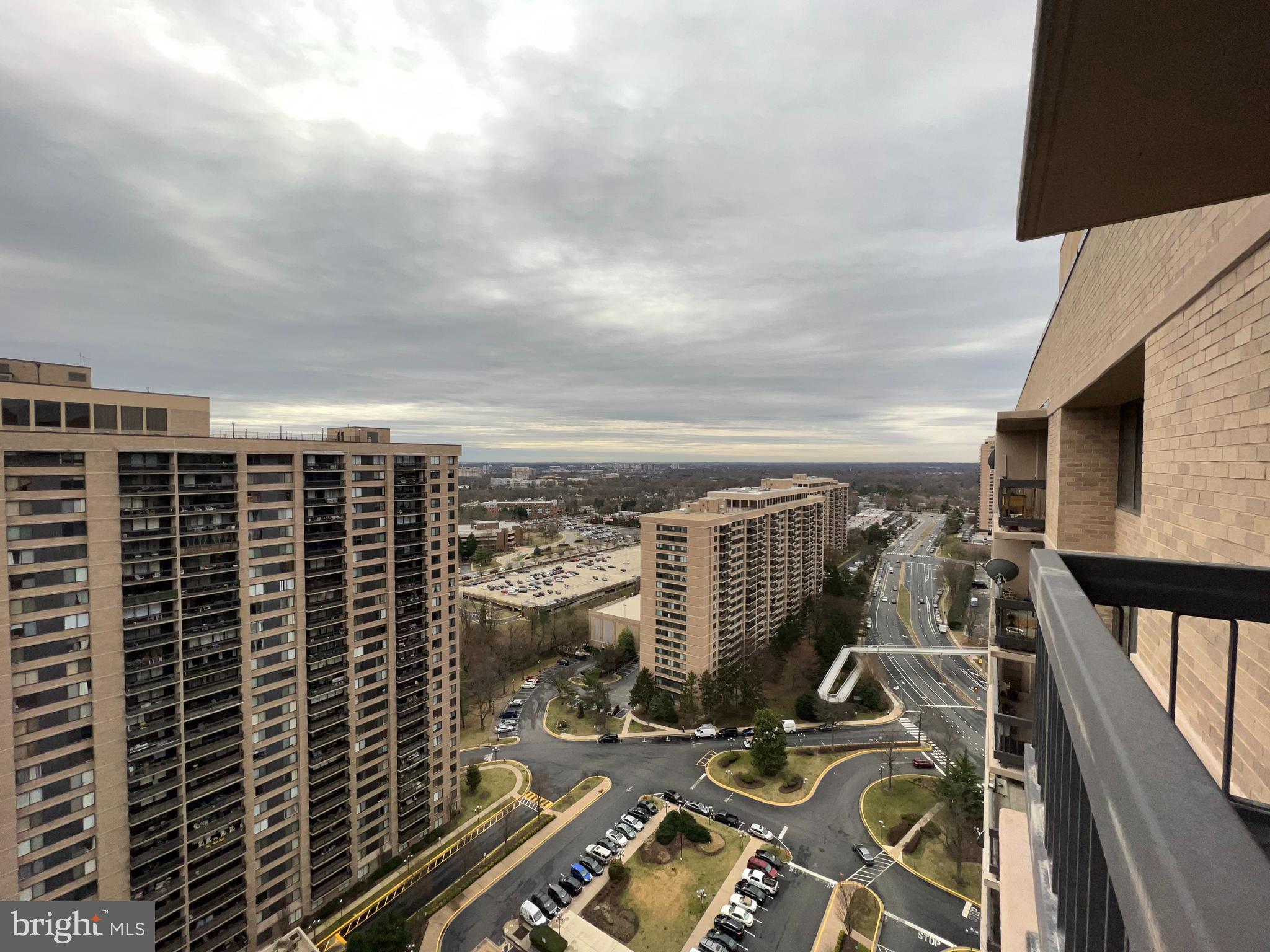 SKYLINE PLAZA - Residential Lease