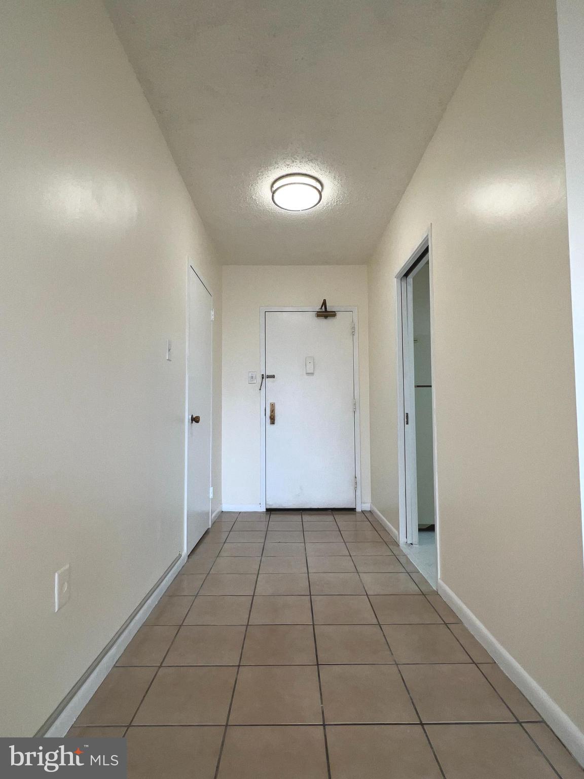 SKYLINE PLAZA - Residential Lease
