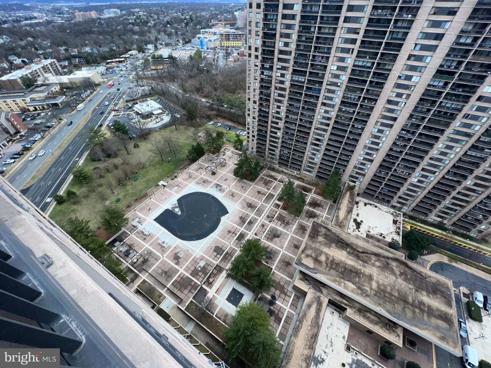 SKYLINE PLAZA - Residential Lease