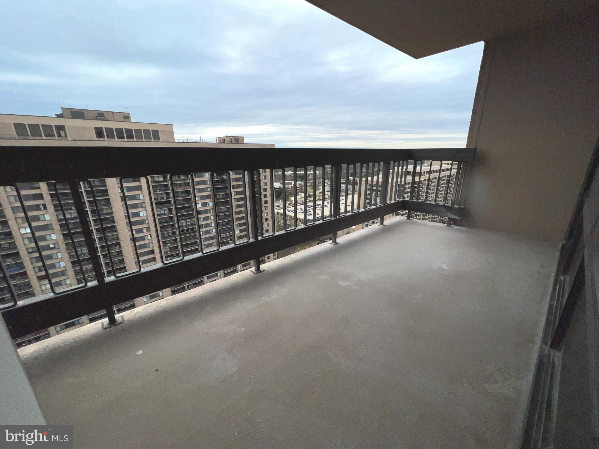SKYLINE PLAZA - Residential Lease