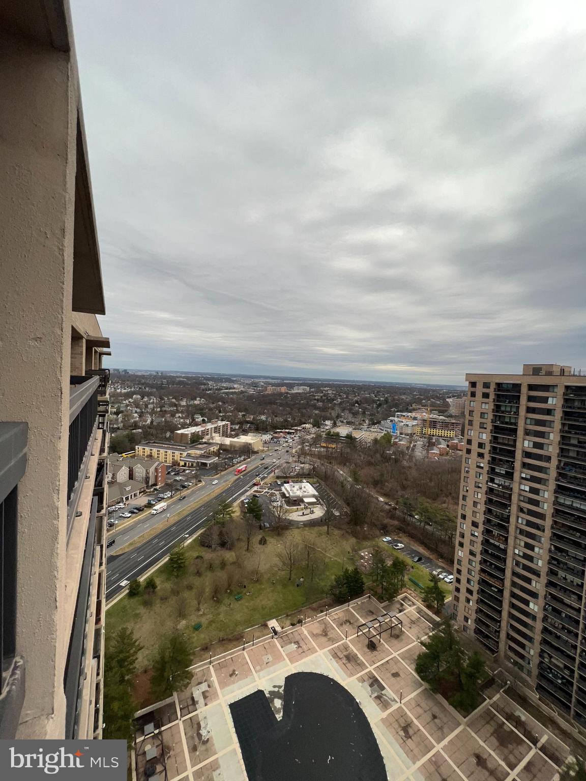 SKYLINE PLAZA - Residential Lease