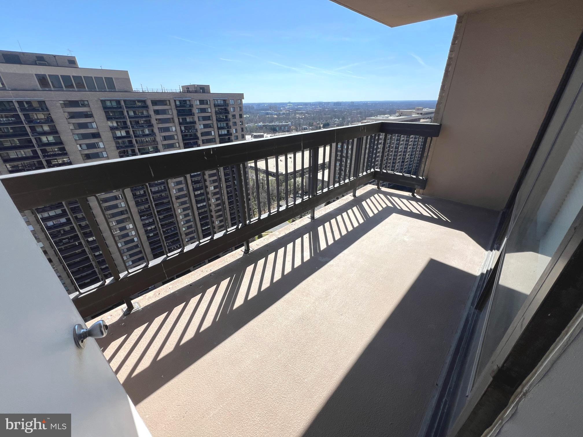 SKYLINE PLAZA - Residential Lease